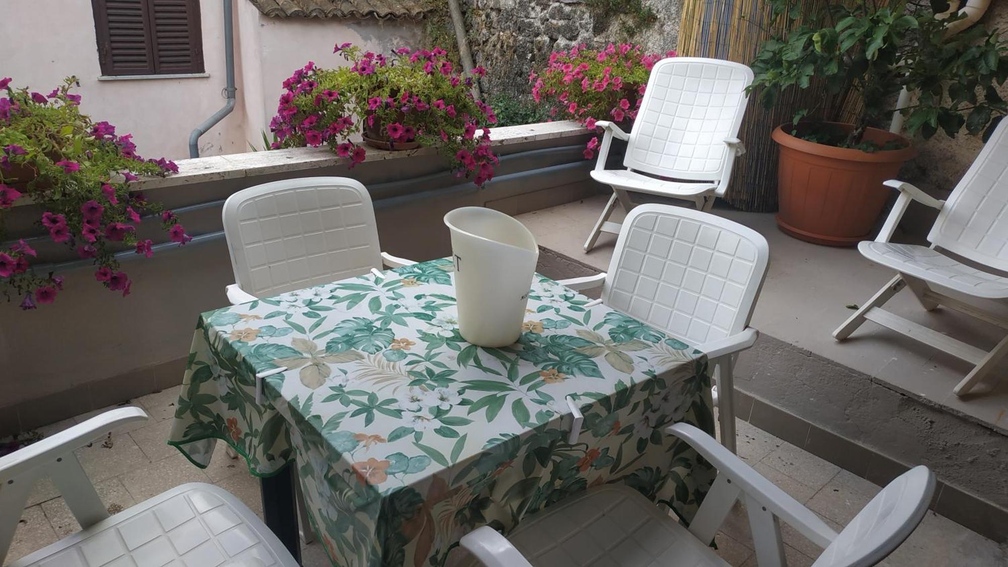 Il Ciclope Di Annalisa Apartamento Alatri Exterior foto